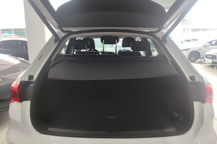Audi Q3 2023 #21 Audi Q3 2023 car image #21