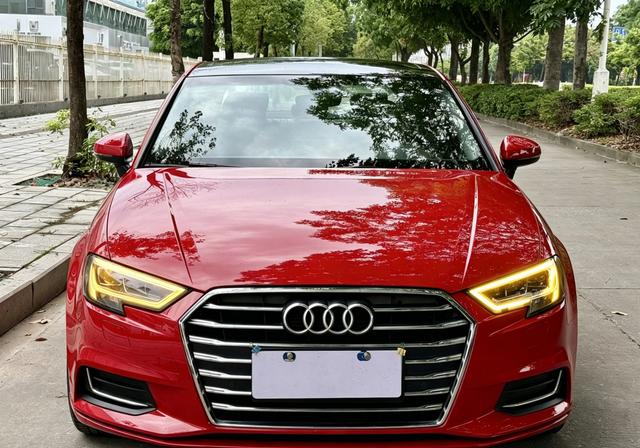 Audi A3 2018 car image #6