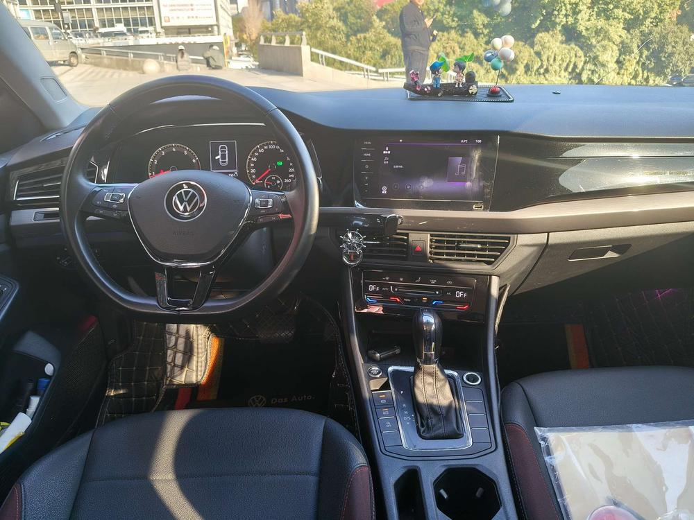 Volkswagen Bora 2021 изображение автомобиля #8
