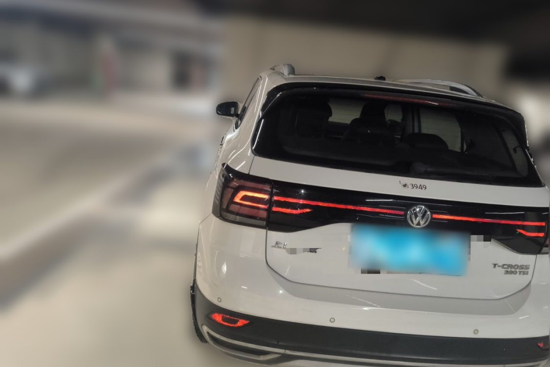 Volkswagen T-Cross 2019 car image #3