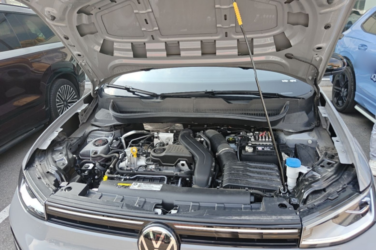 Volkswagen Tharu 2025 car image #20