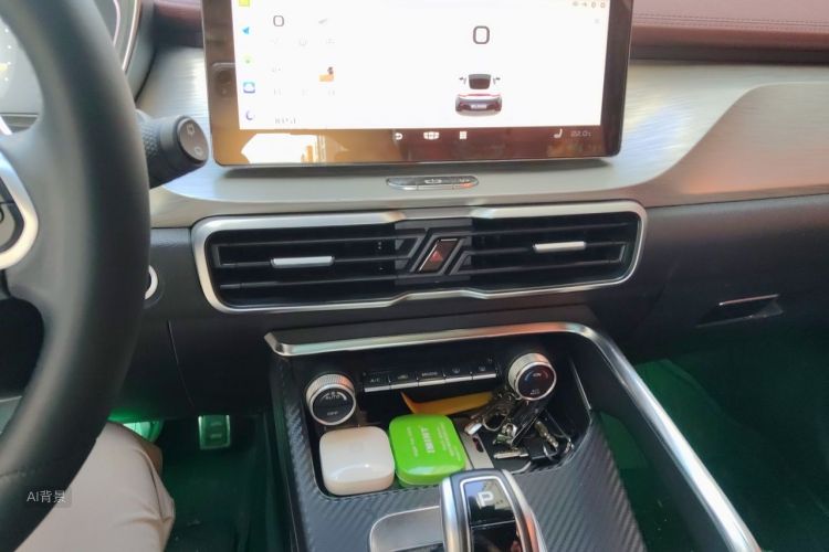 2019 car image #15