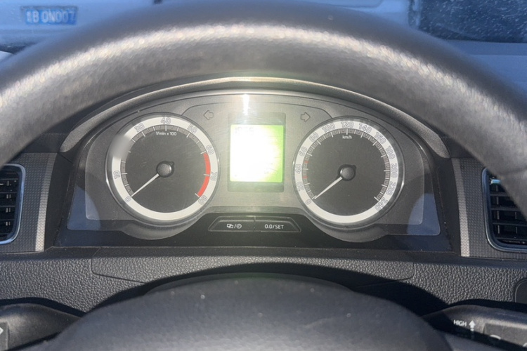Skoda Rapid 2018 #17 Skoda Rapid 2018 image de voiture #17