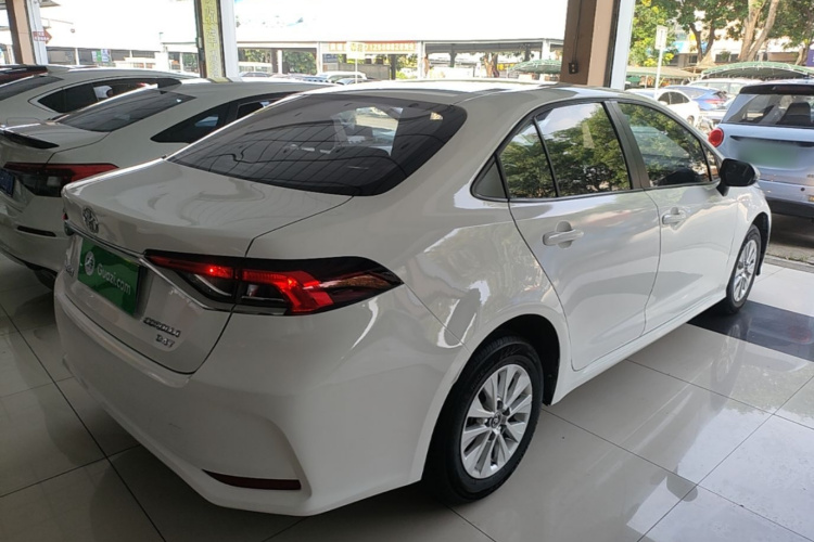 Toyota Corolla 2023 imagen de coche #7