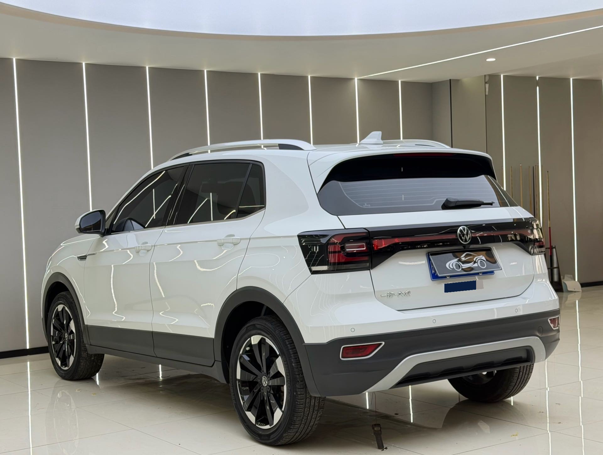 Volkswagen Tacqua 2023 imagem de carro #16