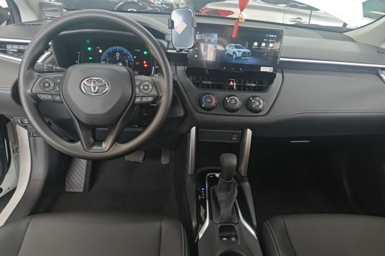 Toyota Corolla Cross 2024 image de voiture #10