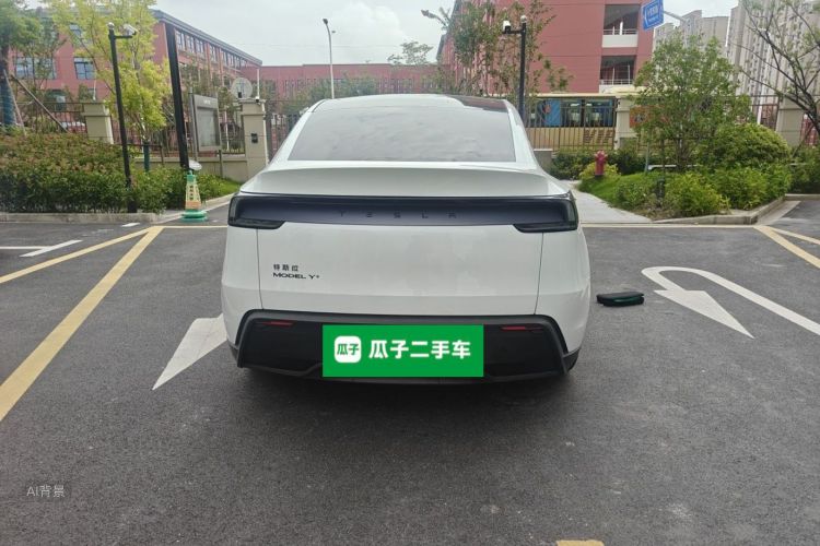 Tesla Model Y 2026 car image #6