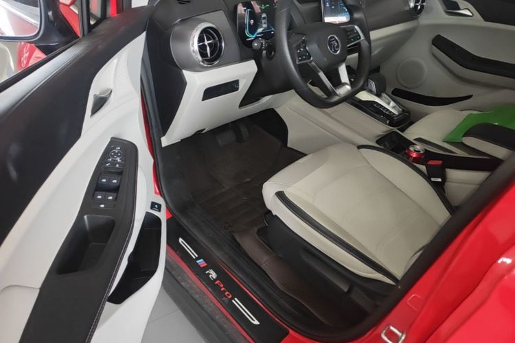 BYD Yuan Pro 2021 #16 BYD Yuan Pro 2021 car image #16