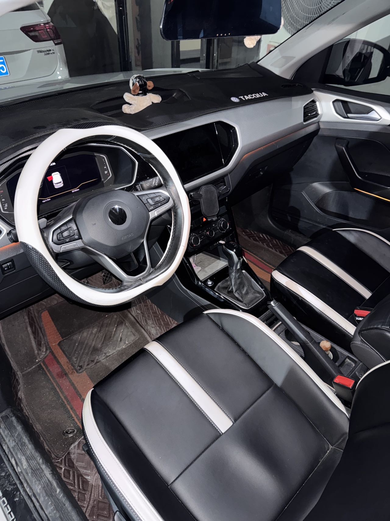 Volkswagen Tacqua 2021 image de voiture #5