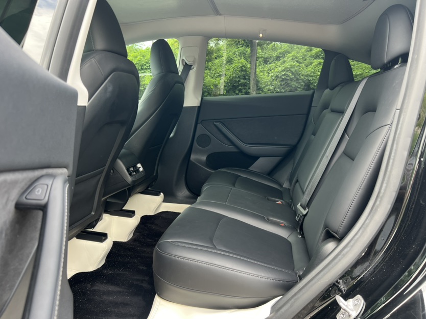 Tesla Model Y 2023 #6 Tesla Model Y 2023 car image #6