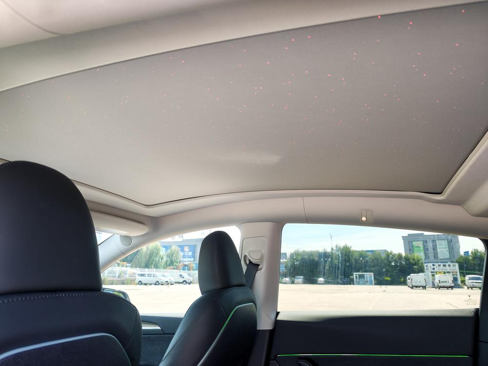 Tesla Model Y 2023 car image #15