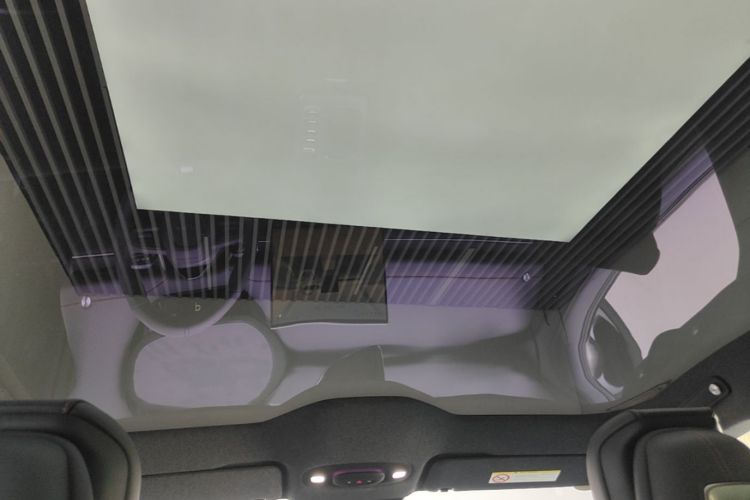 MI SU7 2025 car image #18