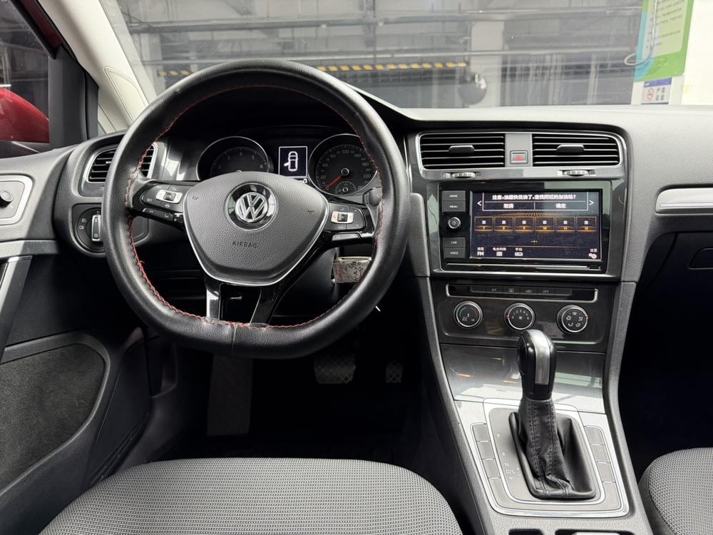 Volkswagen Golf 2018 imagen de coche #26