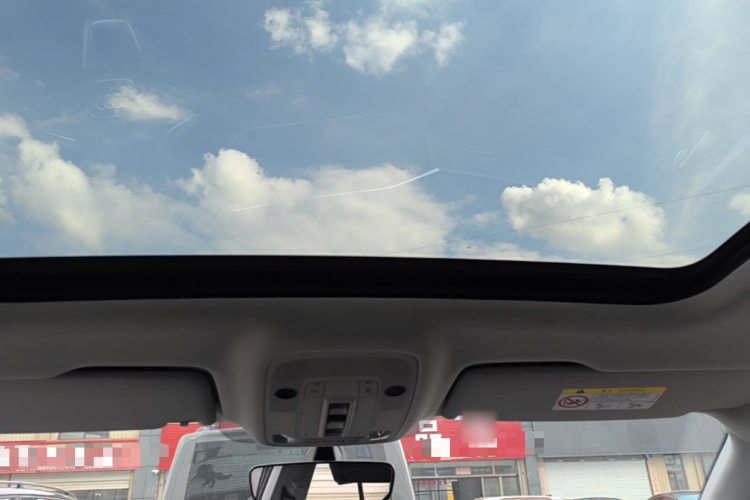 Audi Q3 2021 car image #18