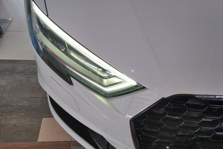 Audi A3 2019 car image #8