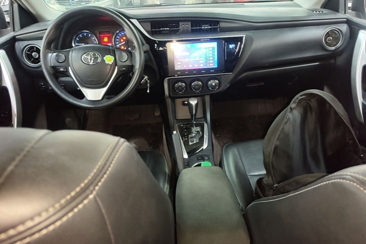 Toyota Corolla 2019 #10 Toyota Corolla 2019 car image #10