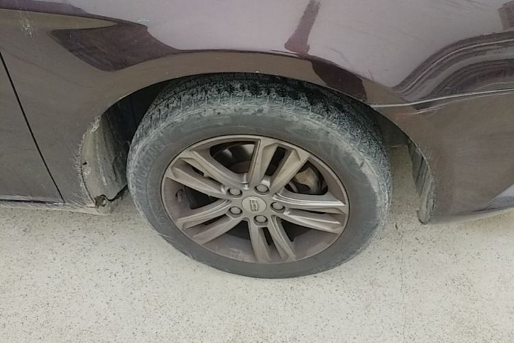 GEELY Emgrand 2017 car image #9