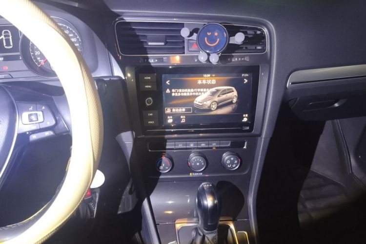 Volkswagen Golf 2019 #13 Volkswagen Golf 2019 car image #13