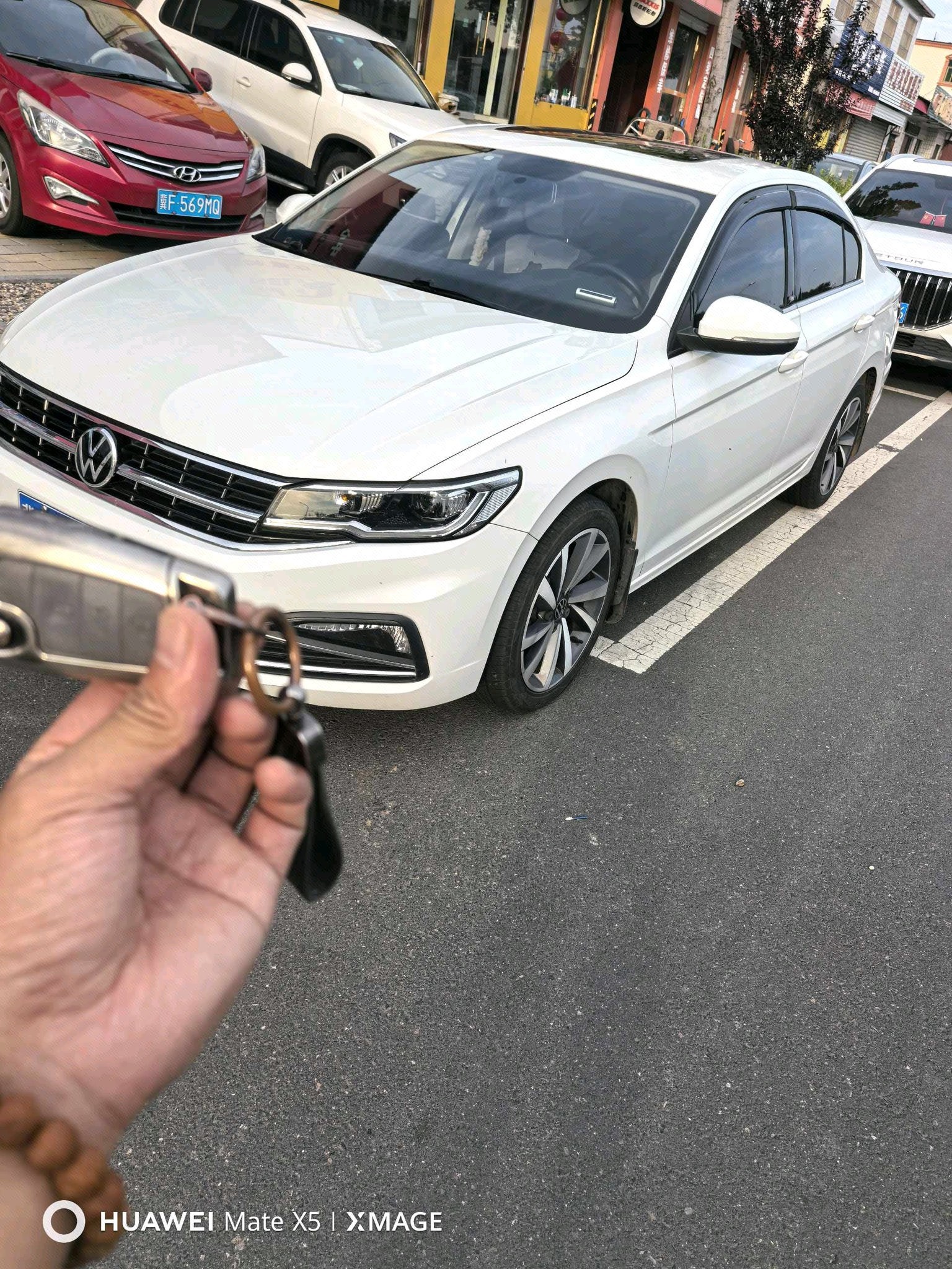 Volkswagen Bora 2021 car image 