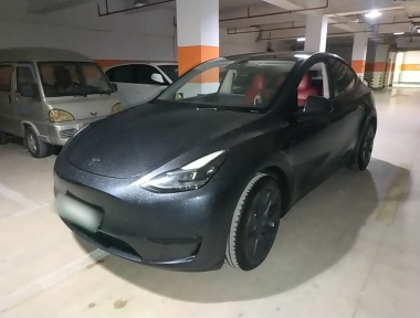 Tesla Model Y 2024 Tesla Model Y 2024 car image