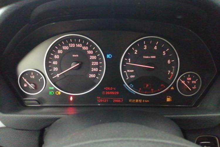 BMW 3 Series 2018 #12 BMW 3 Series 2018 car image #12