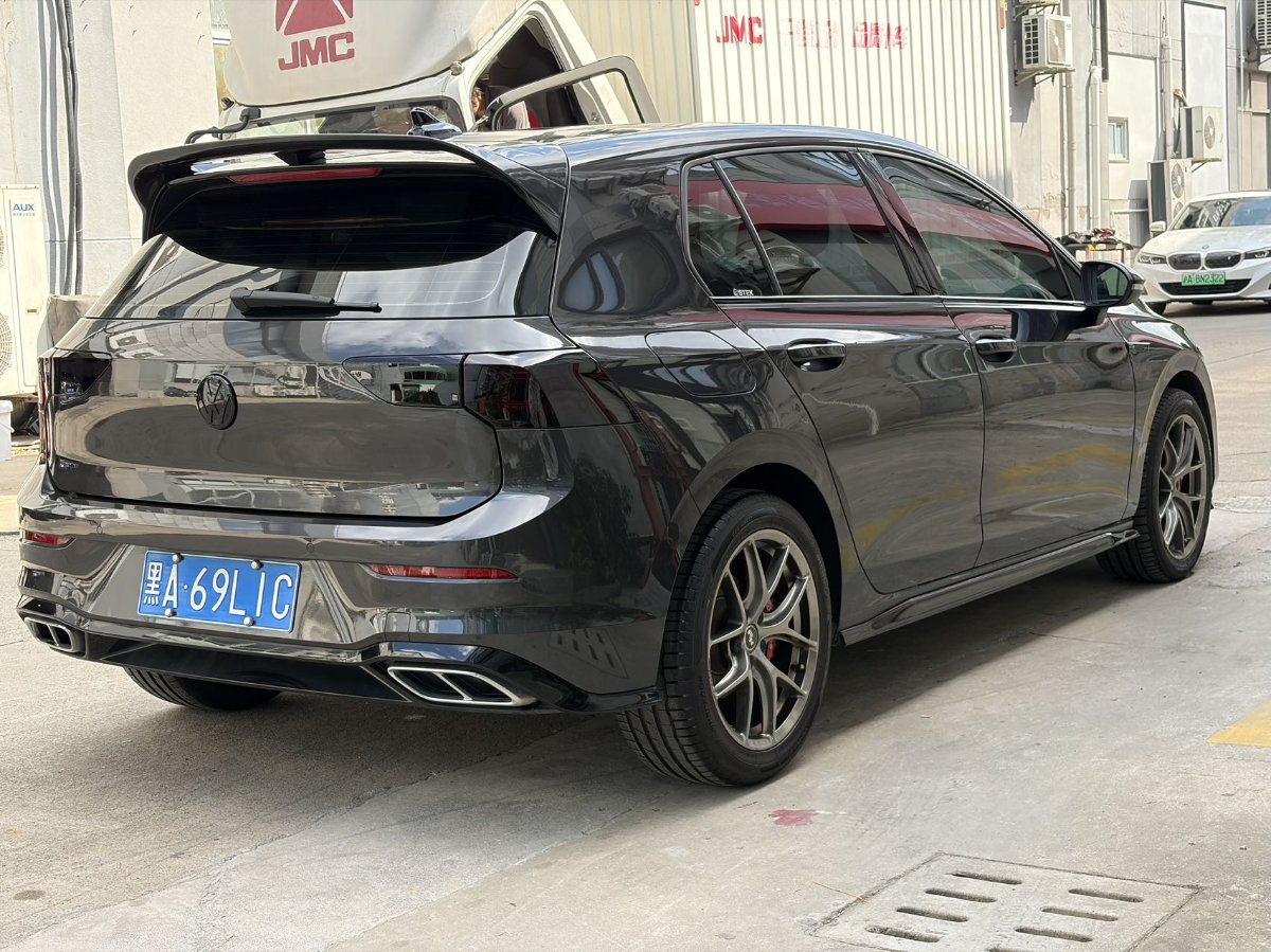Volkswagen Golf 2023 immagine di auto #4