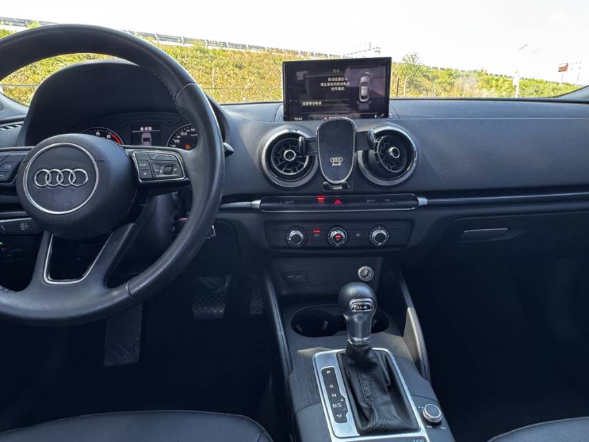 Audi A3 2020 car image #10