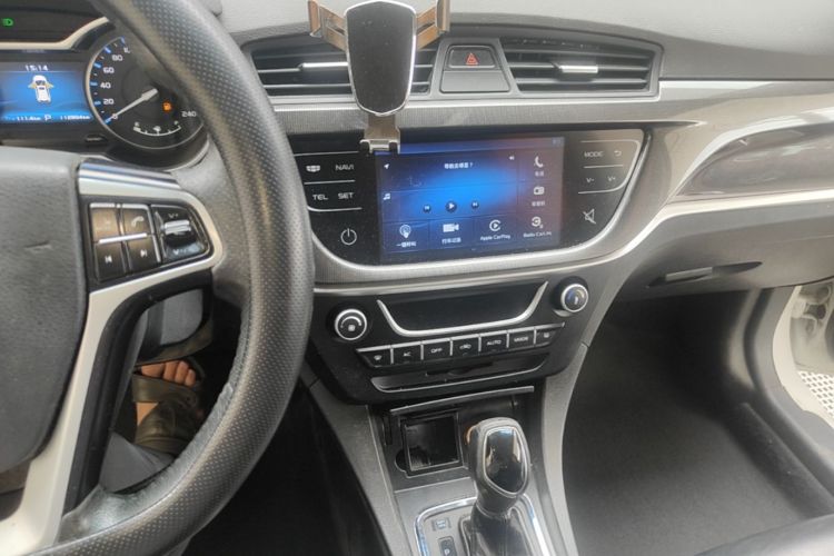 GEELY Emgrand 2017 #13 GEELY Emgrand 2017 car image #13