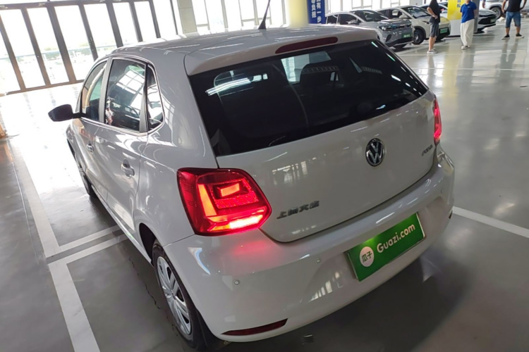Volkswagen Polo 2016 #5 Volkswagen Polo 2016 car image #5