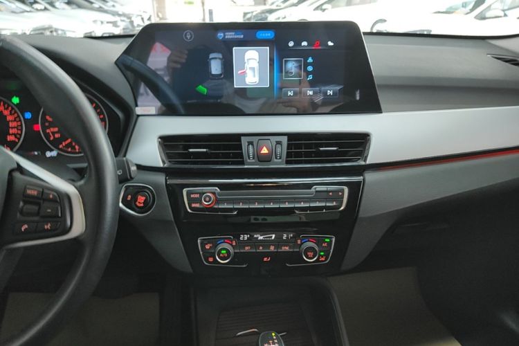 BMW X1 2018 car image #17