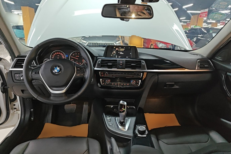 BMW 3 Series 2016 car image #11