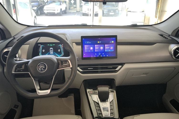 BYD Yuan Pro 2023 car image #10