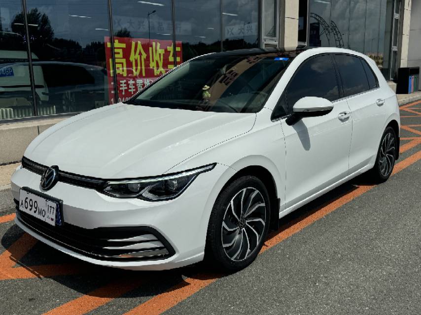 Volkswagen Golf 2022 car image 