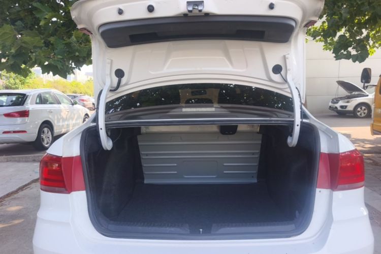Volkswagen Santana 2019 #19 Volkswagen Santana 2019 car image #19