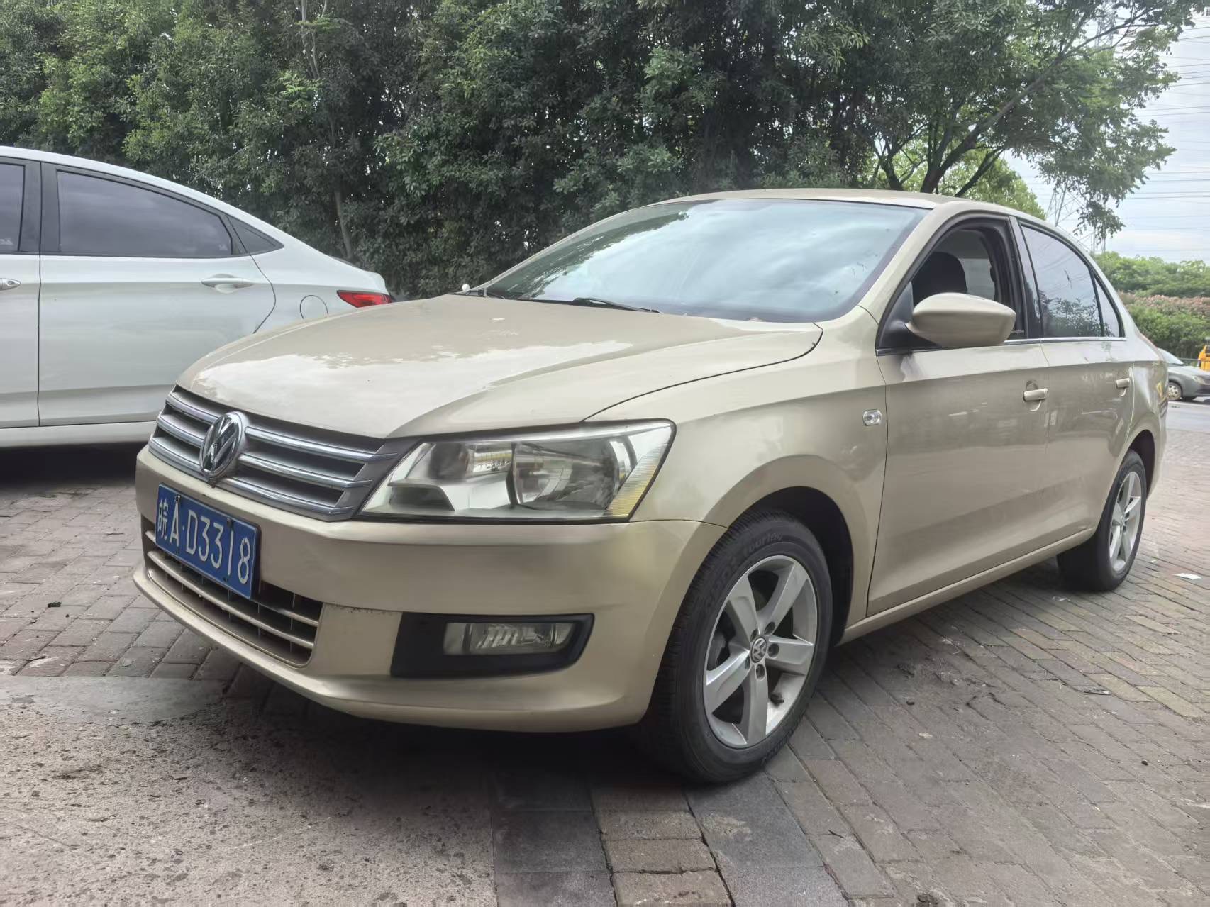 Volkswagen Santana 2014 car image 