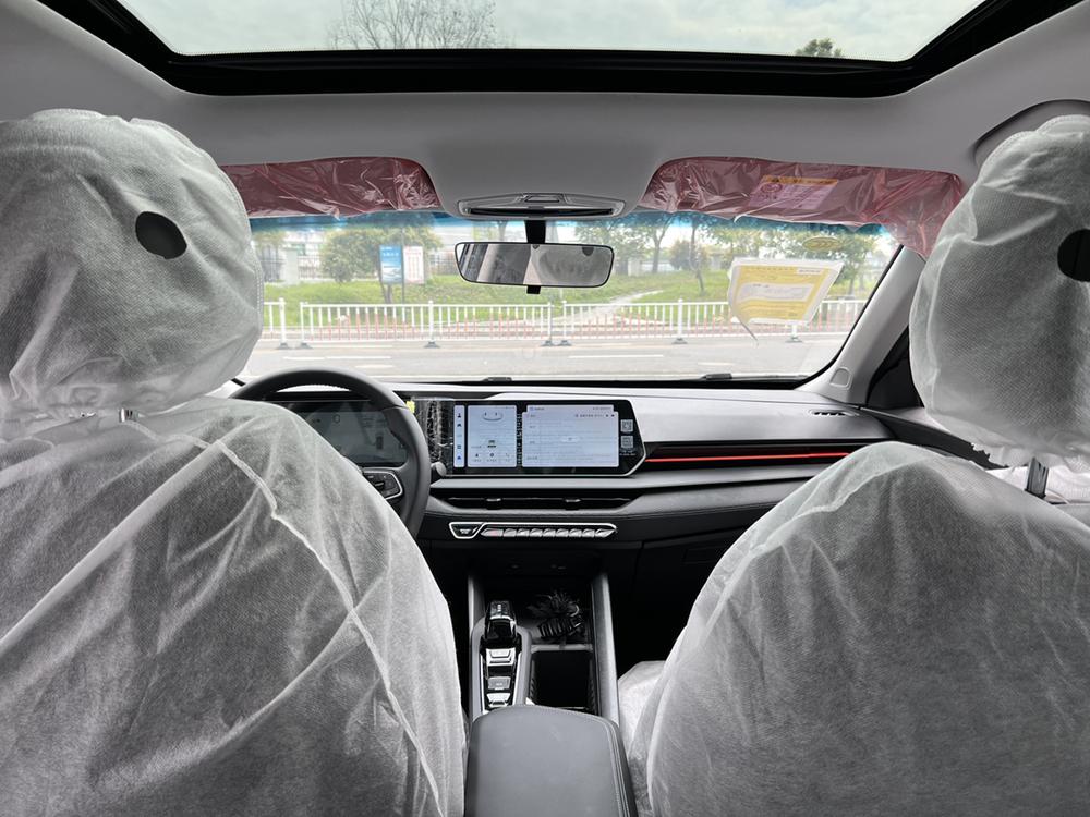 GEELY Binray 2026 #4 GEELY Binray 2026 صورة سيارة #4