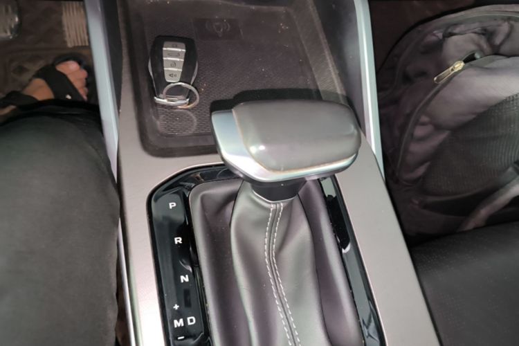 GEELY Emgrand 2022 car image #14