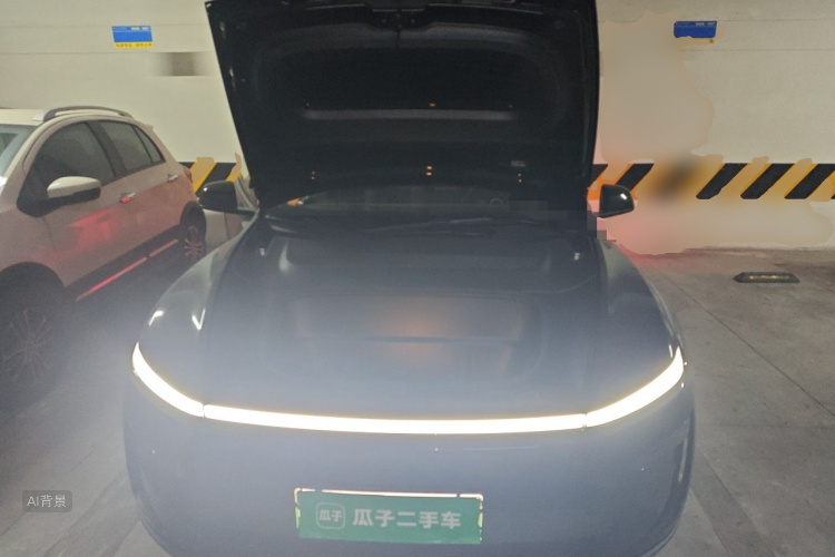 Tesla Model Y 2025 car image #22