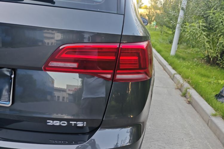 Volkswagen Tharu 2022 car image #8
