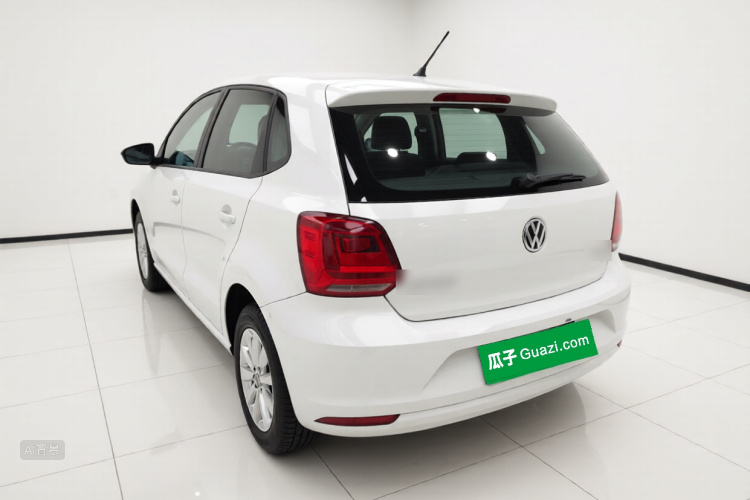 Volkswagen Polo 2017 car image #5