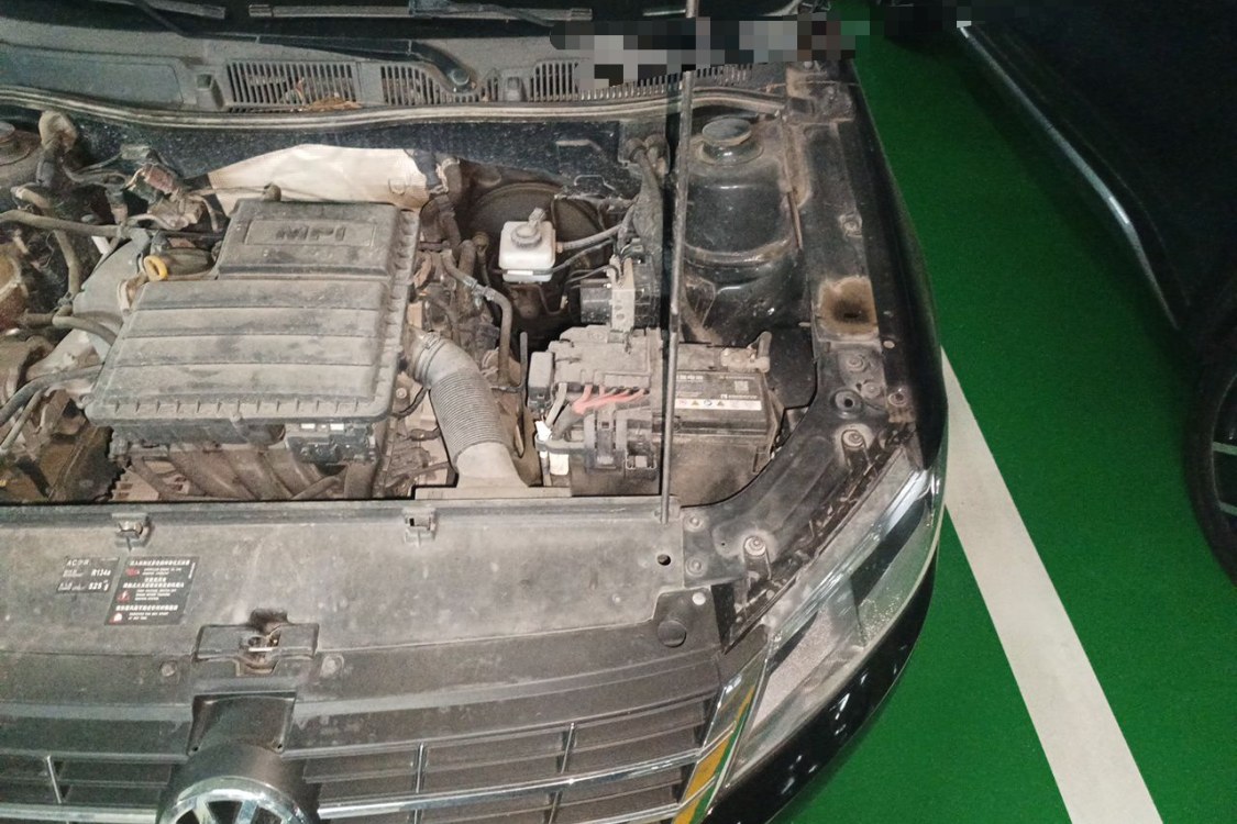 Volkswagen Lavida 2015 car image #12
