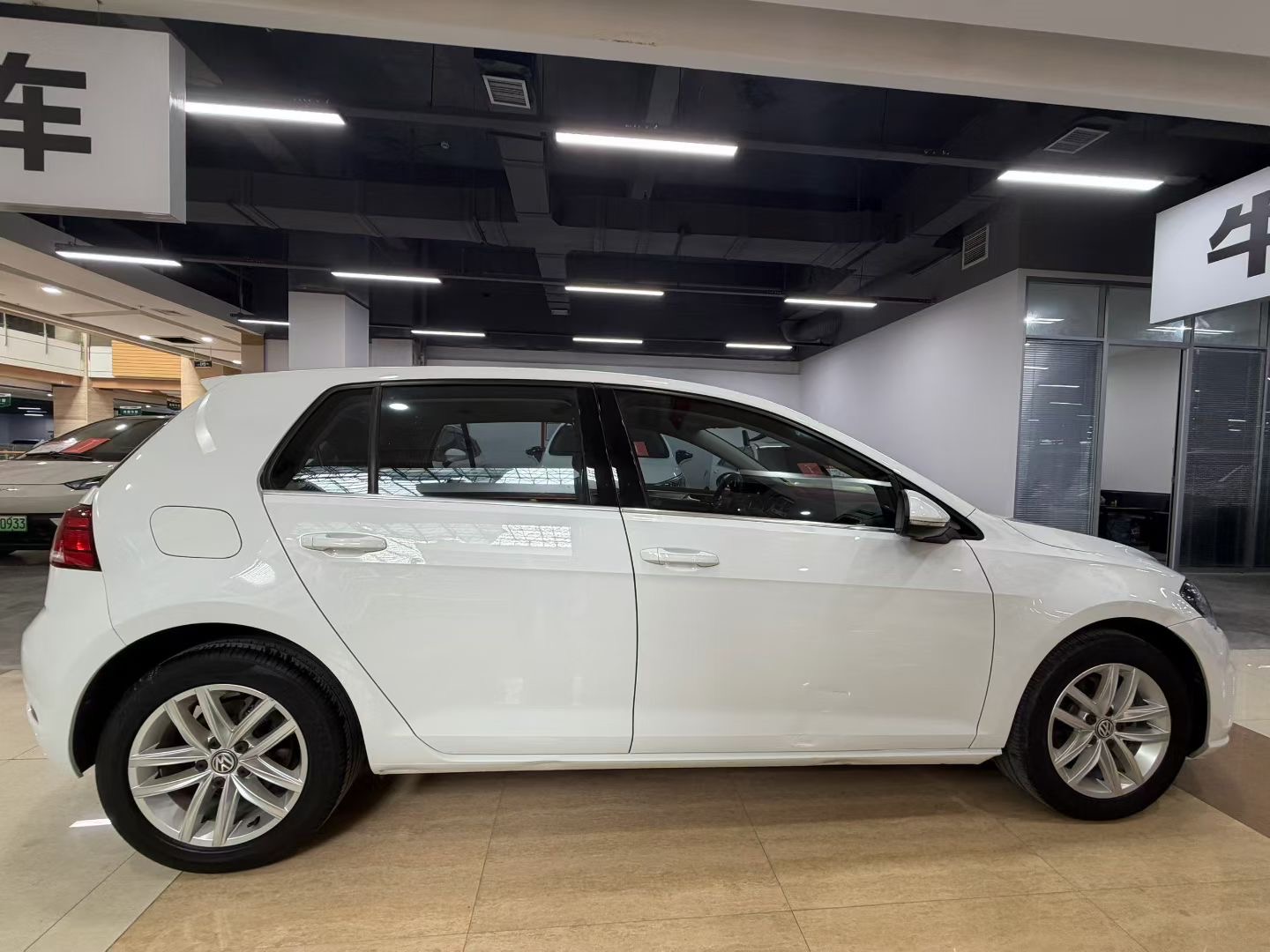 Volkswagen Golf 2019 #7 Volkswagen Golf 2019 car image #7
