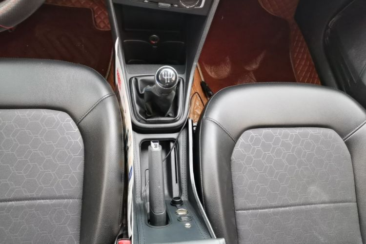 Volkswagen Santana 2016 car image #14