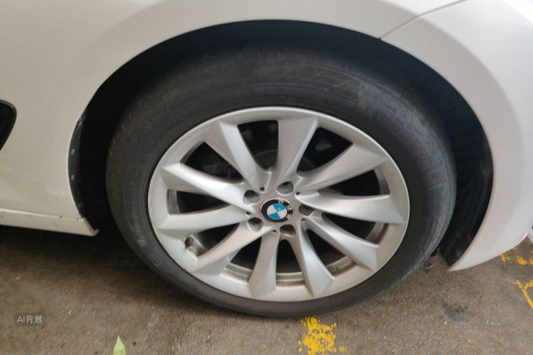 BMW 3 Series GT 2018 car image #9