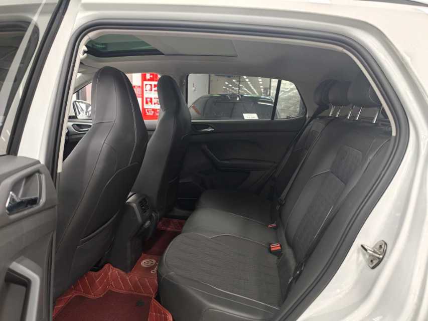 Volkswagen T-Cross 2021 #4 Volkswagen T-Cross 2021 car image #4