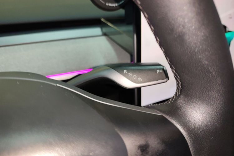 Tesla Model Y 2024 #14 Tesla Model Y 2024 car image #14