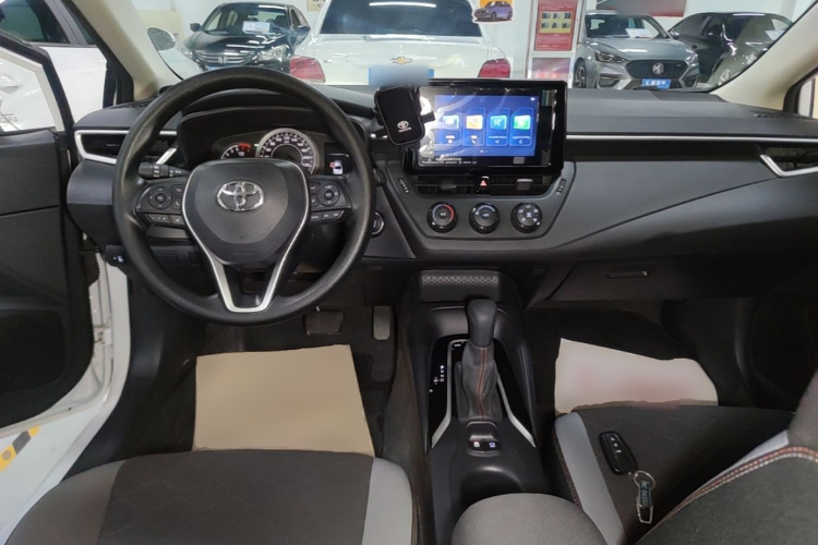 Toyota Corolla 2024 car image #10