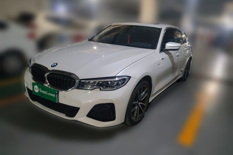 BMW 3 Series 2022 #2 BMW 3 Series 2022 car image #2