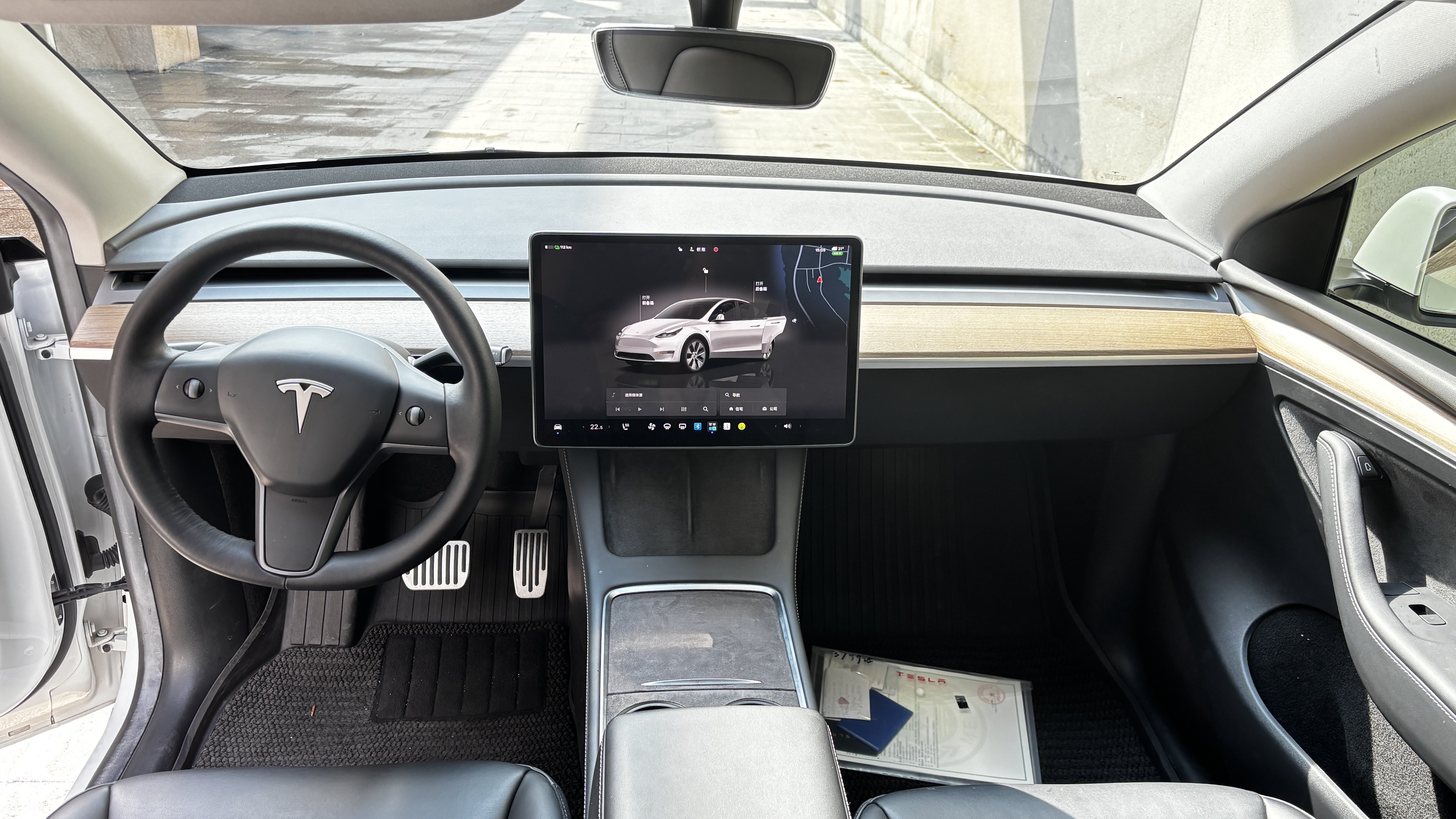 Tesla Model Y 2022 #8 Tesla Model Y 2022 car image #8