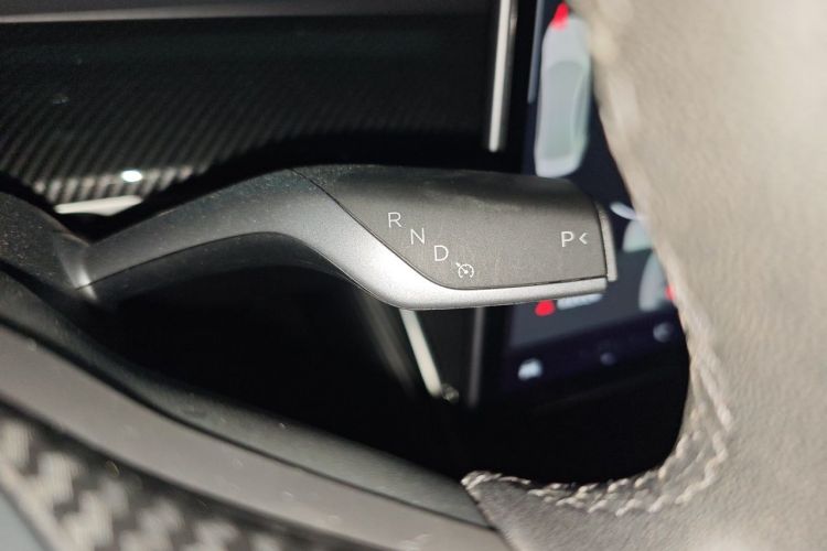 Tesla Model 3 2020 car image #18